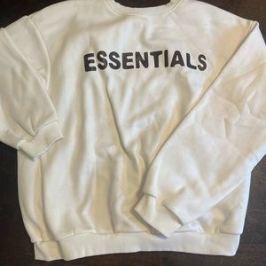 “essentials” crew neck